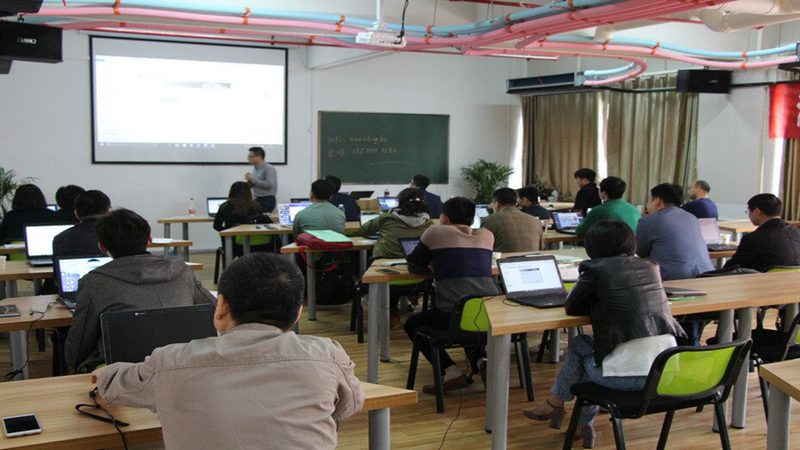 课件素材库：分类与对比，打造高效教学资源