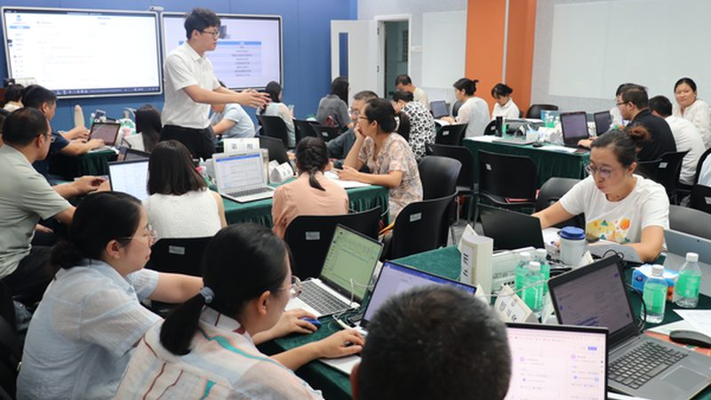 专本套读与专本连读：一纸证书背后的不同路径**